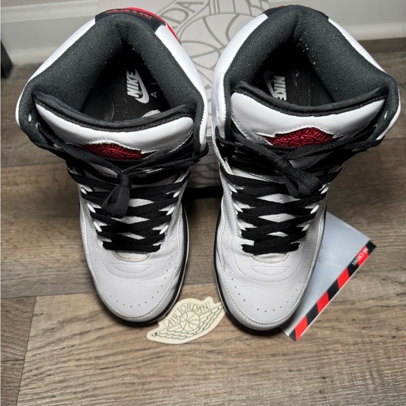 Jordan 2 Retro "White/Varsity Red/Black" Men's size 11 - Picture 8 of 13